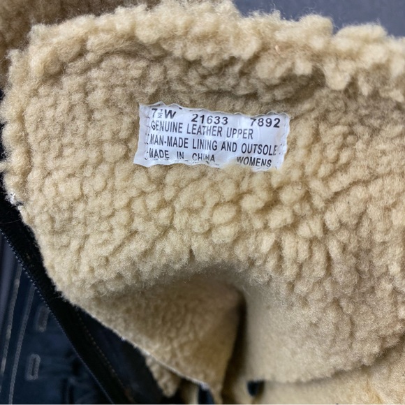 Timberland knee high Sherpa lined suede women's boots Size 7.5. - Picture 8 of 10